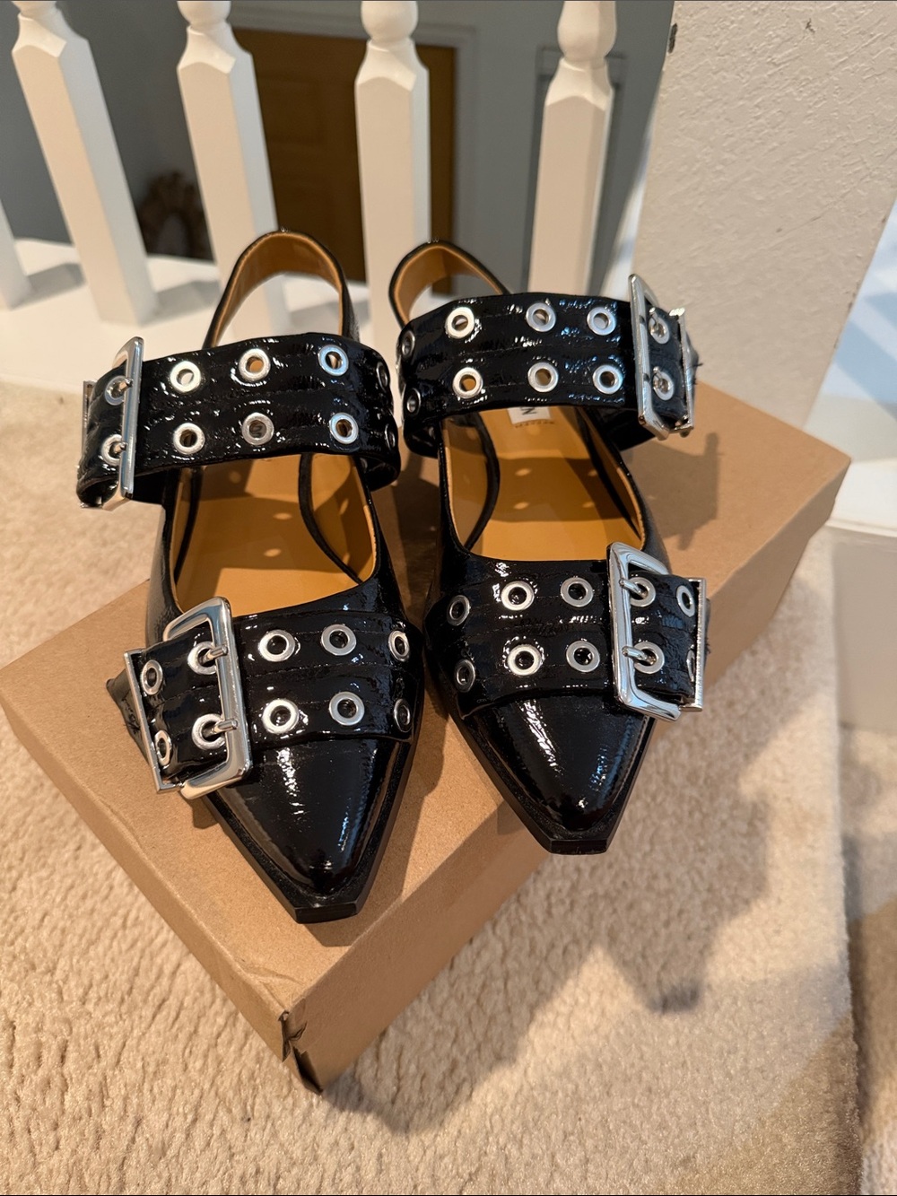 Steve Madden Black Patent Pointed Buckle Mules